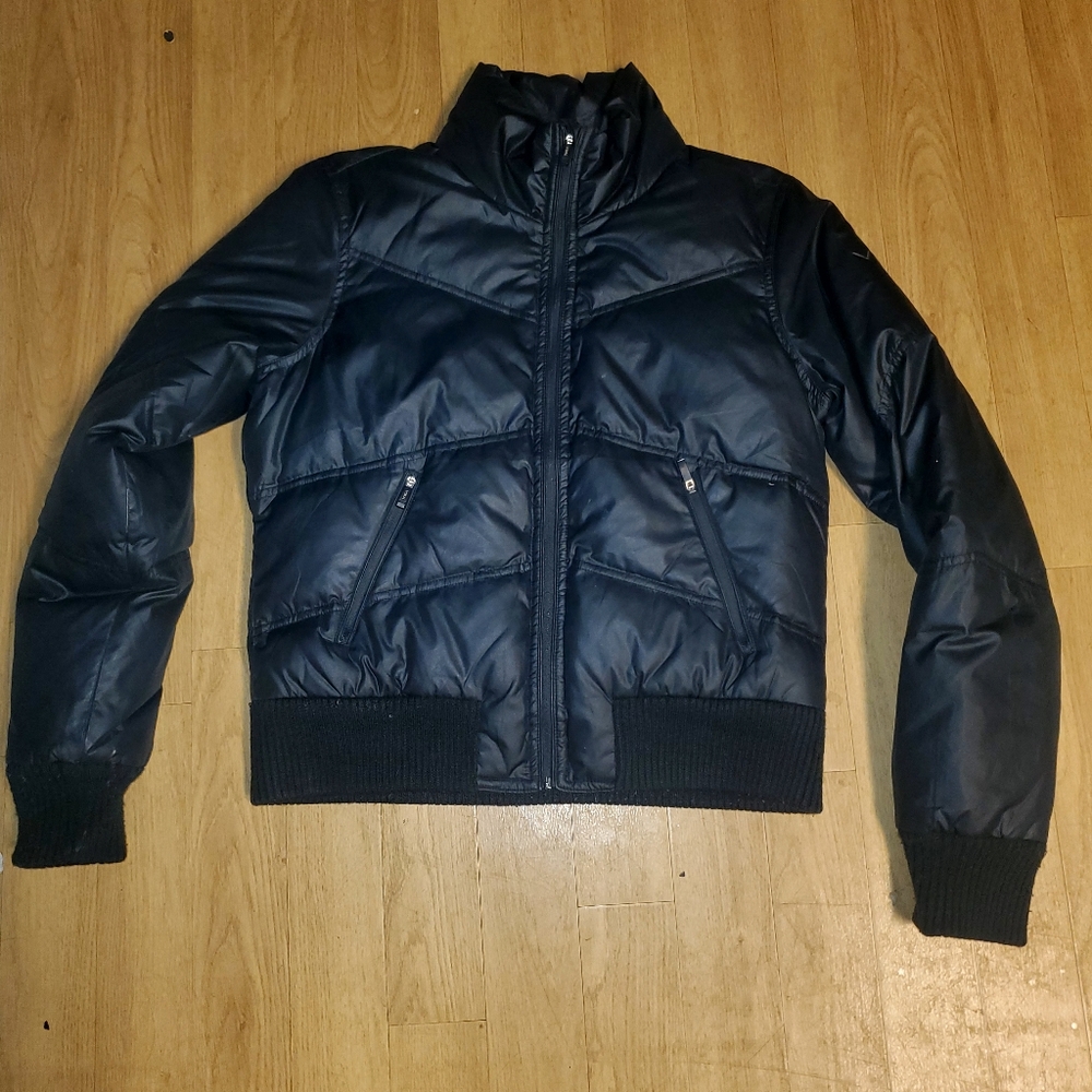 Victoria secret sport size medium. Puffer coat